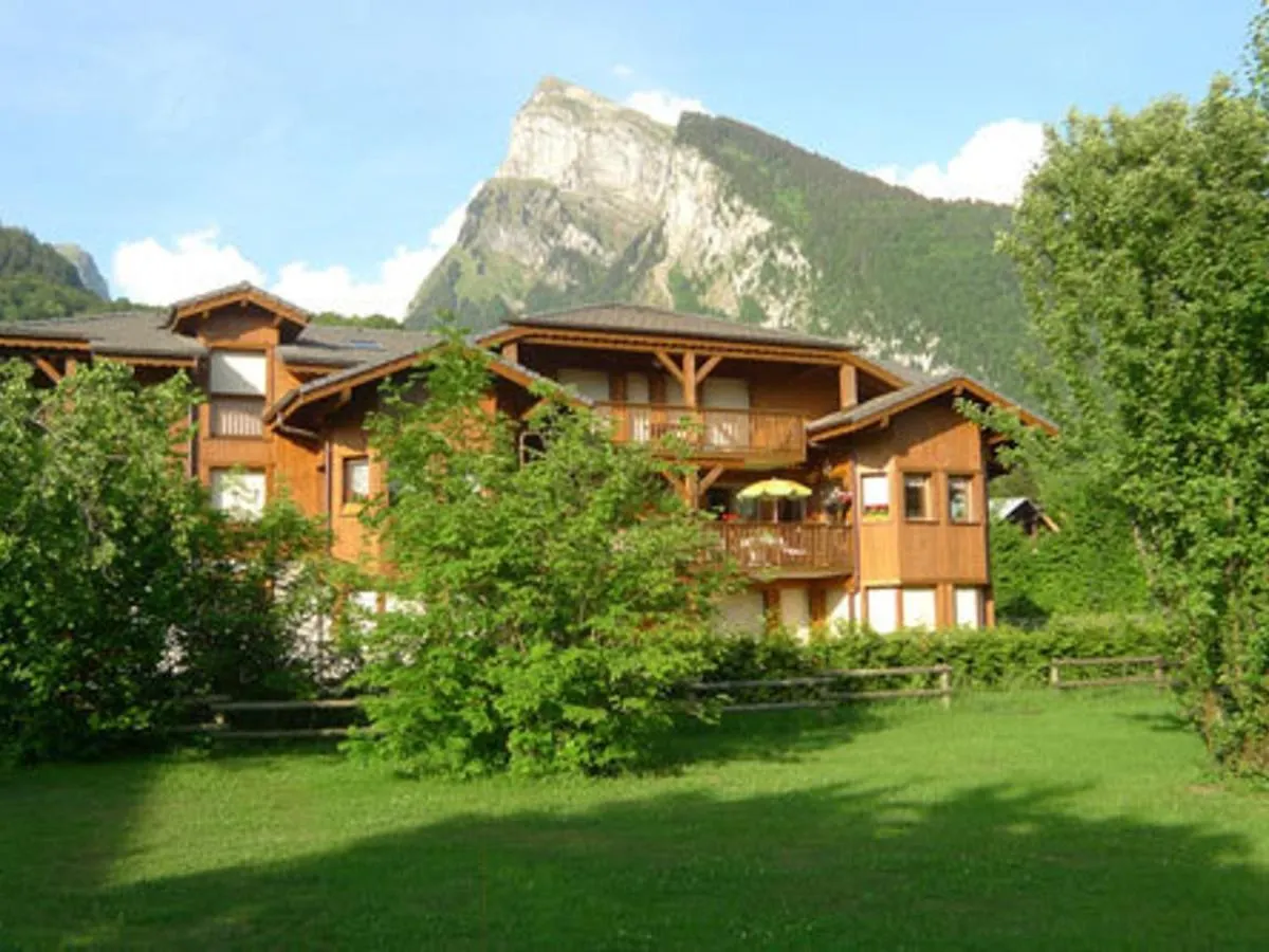 Spacieux Appartement Avec Balcon Et Garage A Samoens - Fr-1-629-17 Apartment